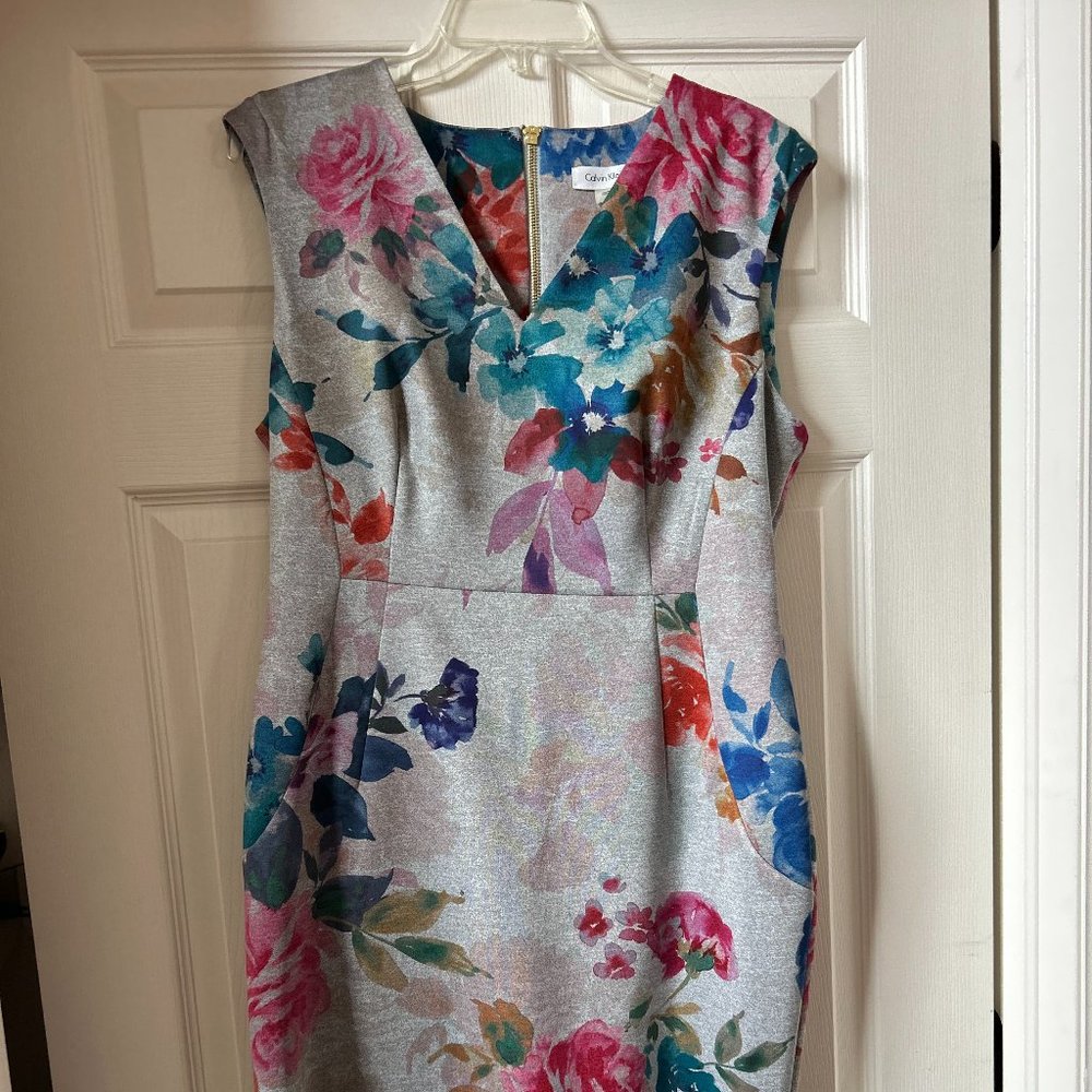 Calvin Klein Floral Sleeveless V-Neck Dress